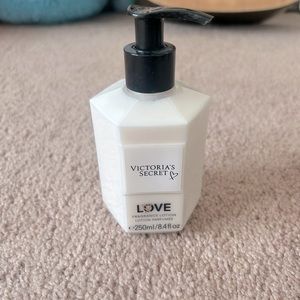 Victorias Secret Love Lotion